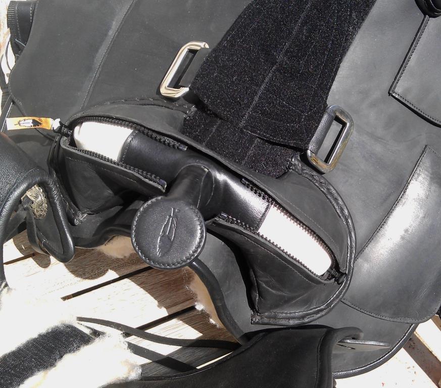 Saddle Horn, Velcro (for Western saddles with soft pommel insert) - Barefoot Saddles Australia