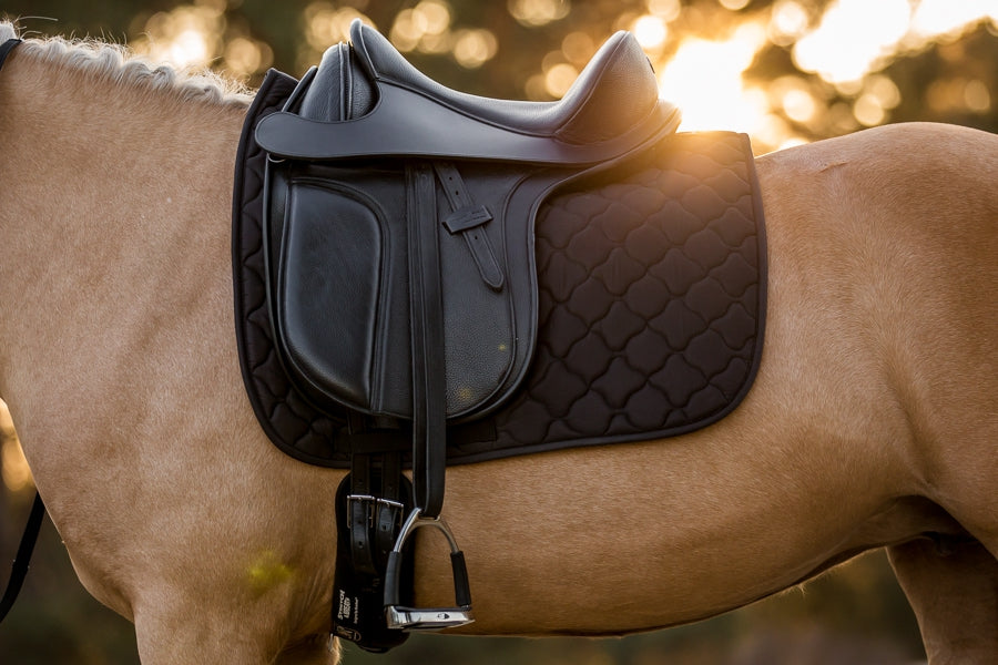 Dressage saddlepad - Barefoot Saddles Australia