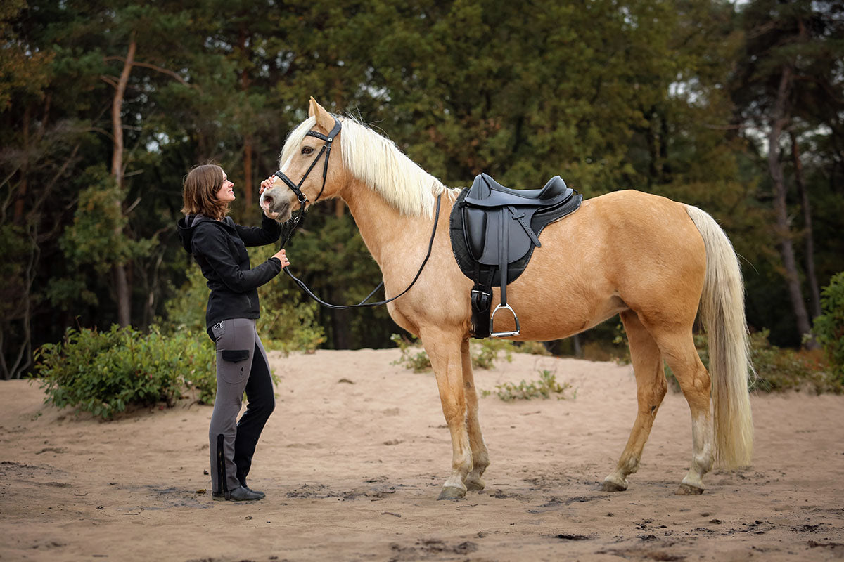 Barefoot® Merlyn - dressage saddle - Barefoot Saddles Australia