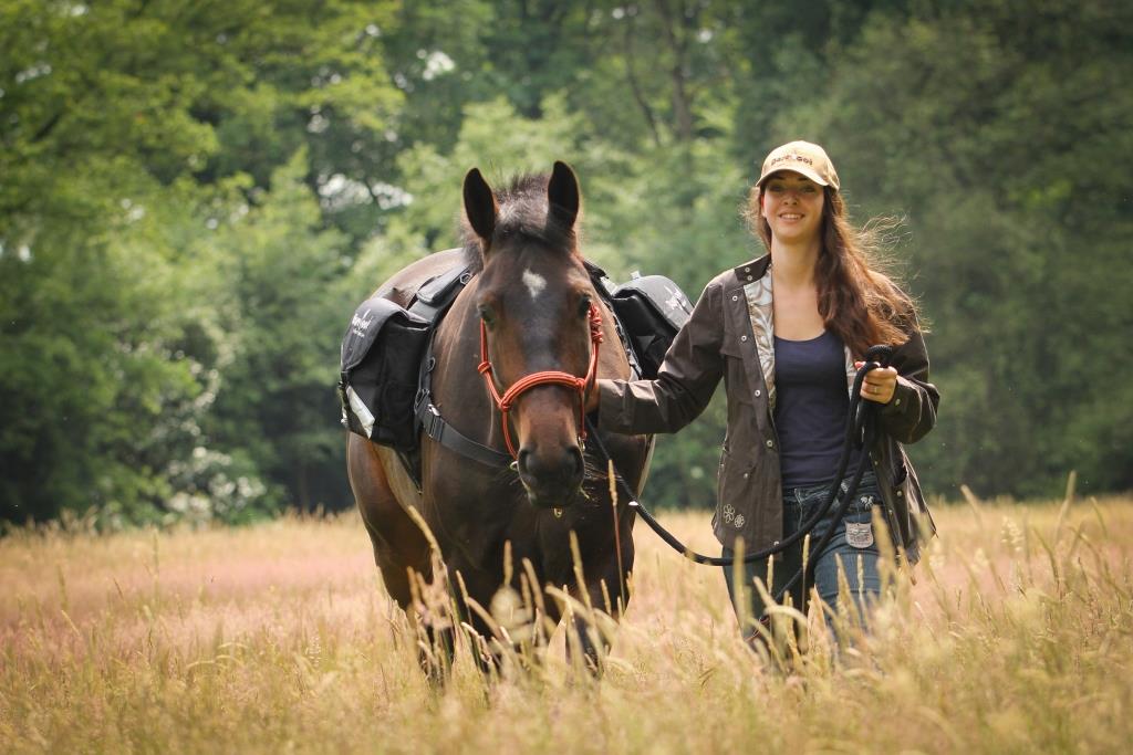 Backpack 'Walk-My-Horse'™ - Barefoot Saddles Australia